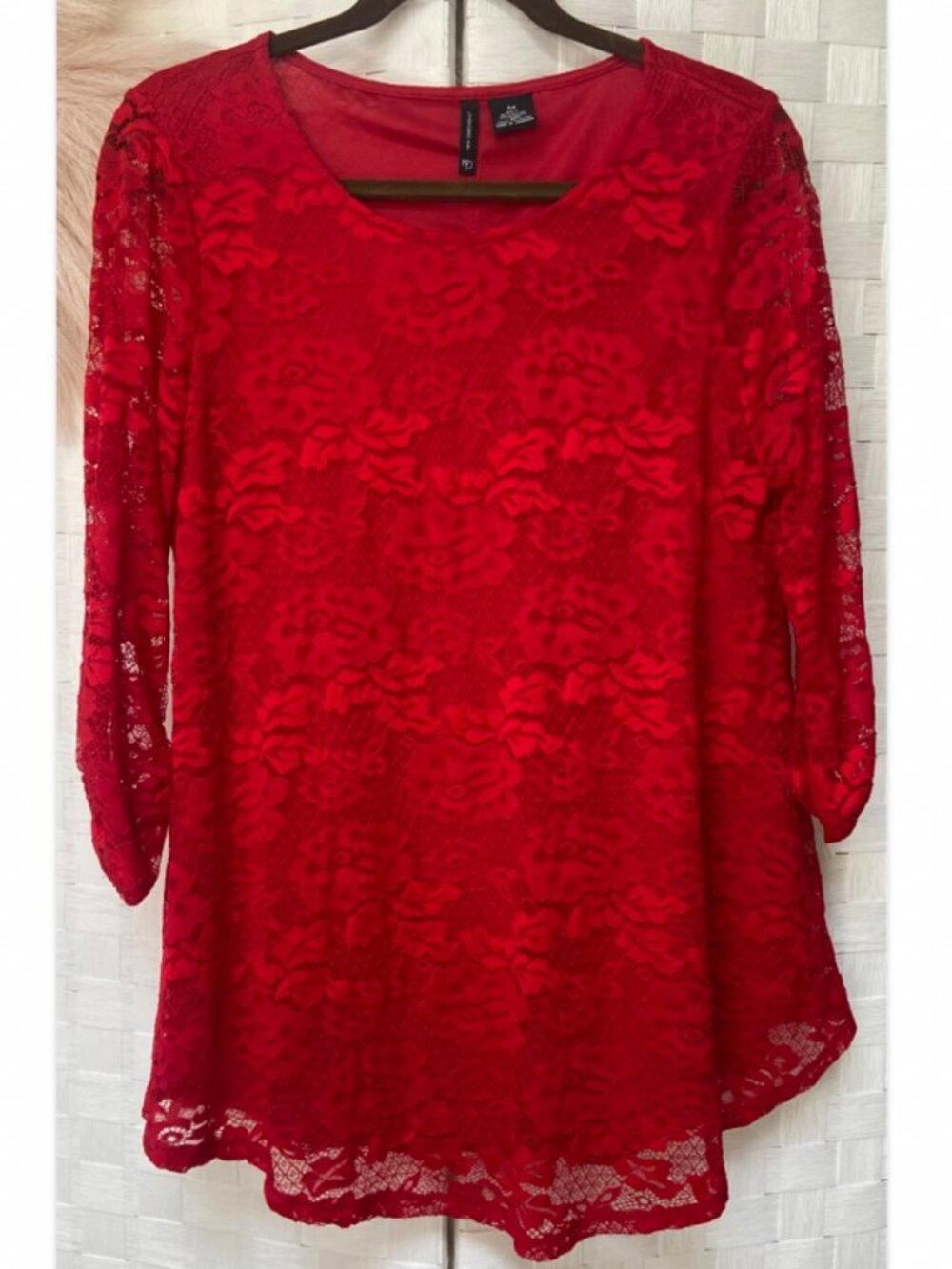 New Directions ND Red Lace Blouse Top Ruched Sleeves Size M